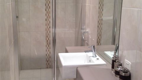 Cypress Drive Townhouse - QLD Tourism 4