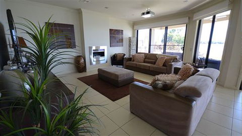 Castevilla - QLD Tourism 3