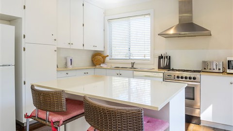 Serenity Halls Gap: Nat Park Frontage - QLD Tourism 3