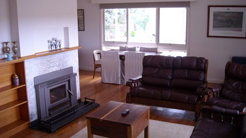 Cygnet Park Country Retreat - QLD Tourism 1