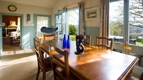 Hilltop Cottage - Daylesford - Queensland Tourism 0