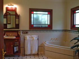 Anchor Cottage - QLD Tourism 1