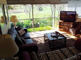 Away To Relax Massage Getaways At Welcome Springs B&B Retreat - Queensland Tourism 2