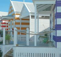 Beach Huts Middleton - Queensland Tourism