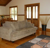 Beachport Retreat - QLD Tourism