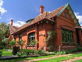 Buxton Manor - George Lowe Esquire Apartment - QLD Tourism 0