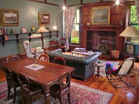 Buxton Manor - Musica Viva Apartment - QLD Tourism 0