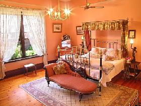 Buxton Manor - Musica Viva Apartment - QLD Tourism 1