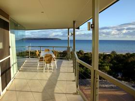 Island Beach Lodge - QLD Tourism 2