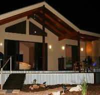 Pike River Luxury Villas - QLD Tourism