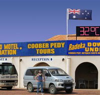 Radeka Downunder Underground Motel and Backpacker Inn - QLD Tourism