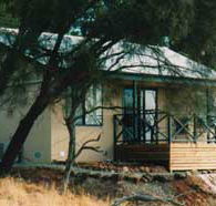 Riesling Country Cottages - Queensland Tourism