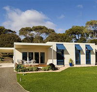 SeaShells Penneshaw - QLD Tourism