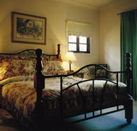 St Helens - Fettlers Cottage - Queensland Tourism