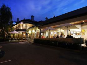 The Stirling Hotel - QLD Tourism 0