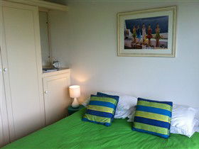 Victor Apartments - Surfs Up - Queensland Tourism 2