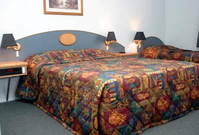 A Oscar Motel - Queensland Tourism 1