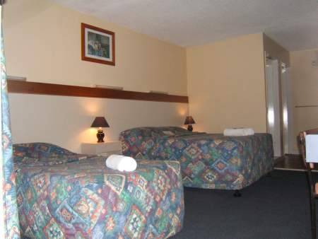 A Oscar Motel - Queensland Tourism 3