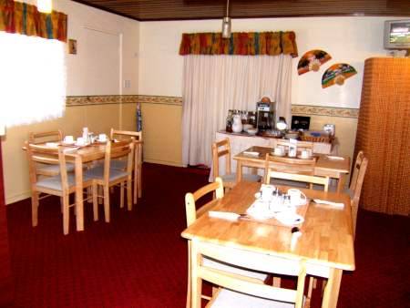 A Oscar Motel - Queensland Tourism 4