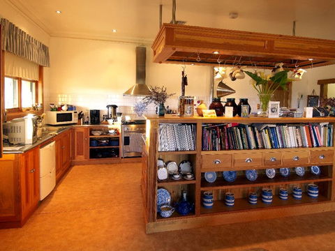 Abbotsford Country House - QLD Tourism 3