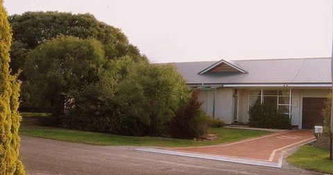 Acacia Grove Holiday House - QLD Tourism 1