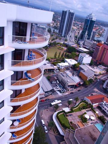 Aegean Apartments - QLD Tourism 3