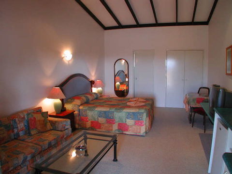 Albert Facey Motor Inn Narrogin - QLD Tourism 0