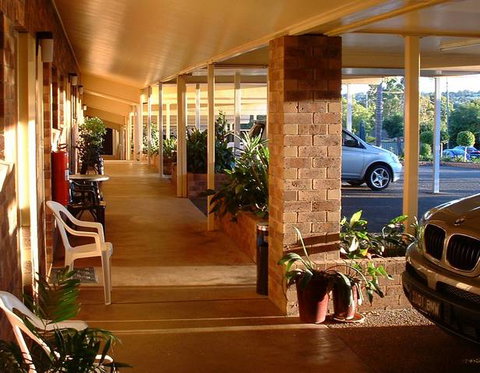 Allan Cunningham Motel And Old Wagon Restaurant - QLD Tourism 5