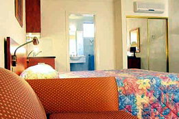 Amber Court Coonabarabran - QLD Tourism 4