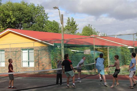 Armidale Tourist Park - QLD Tourism 1