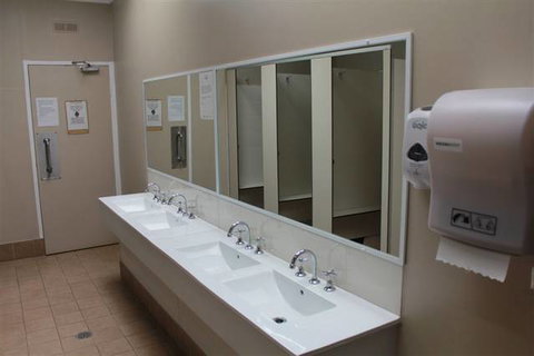 Armidale Tourist Park - QLD Tourism 6