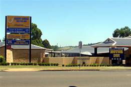 Ascot Lodge Motor Inn - QLD Tourism 0