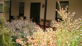 Cotton Palm Cottage - QLD Tourism 4