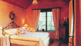 Adelaide Hills Country Cottages - Lavender Fields - QLD Tourism 3