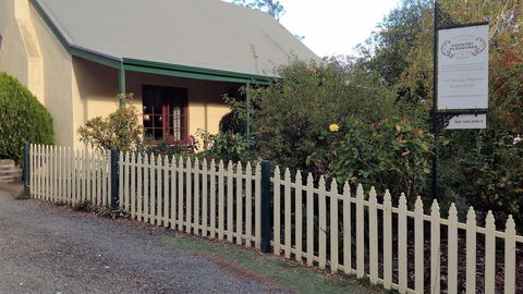 Country Pleasures Bed And Breakfast - QLD Tourism 5