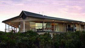 Island Beach Lodge - QLD Tourism 6