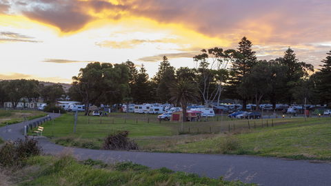 Victor Harbor Beachfront Holiday Park - Queensland Tourism 1