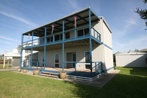 LJ Hooker Goolwa Holiday Rentals - 25 Barrage Road, Goolwa South - Queensland Tourism 0