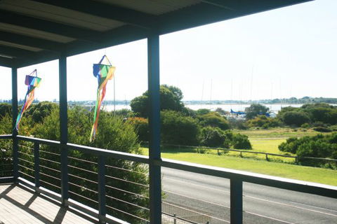 LJ Hooker Goolwa Holiday Rentals - 25 Barrage Road, Goolwa South - Queensland Tourism 2
