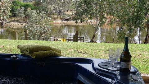 Jandas Lake View - QLD Tourism 0