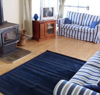 Bush and Bay Cottage - QLD Tourism