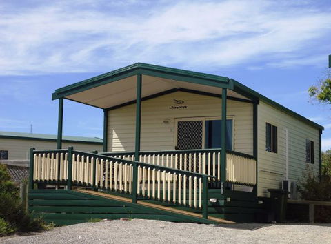 Elliston Waterloo Bay Tourist Park - QLD Tourism 1