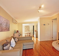 Hayes Beach House - QLD Tourism
