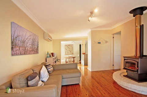 Hayes Beach House - QLD Tourism 0