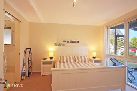 Hayes Beach House - QLD Tourism 2