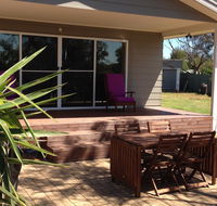 Acacias Holiday House - QLD Tourism
