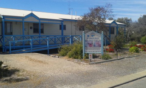 Marion Bay Holiday Villas - QLD Tourism 1