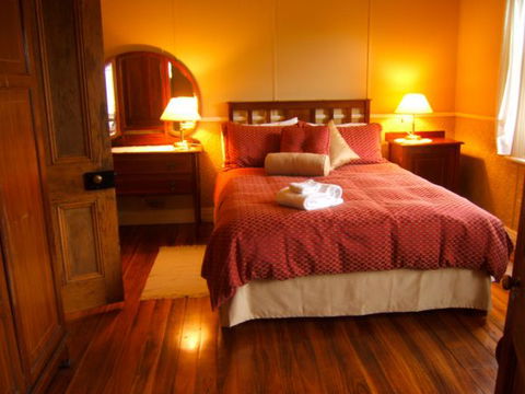 Baranduda Homestead B&B Cottages - QLD Tourism 3