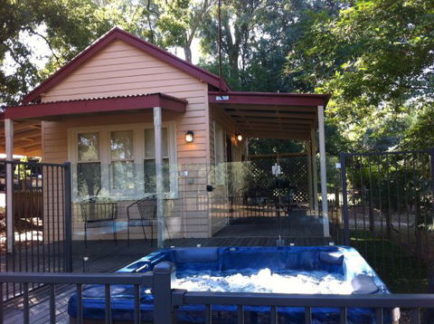 Baranduda Homestead B&B Cottages - QLD Tourism 5