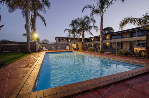 Econo Lodge Mount Gambier - Queensland Tourism 3